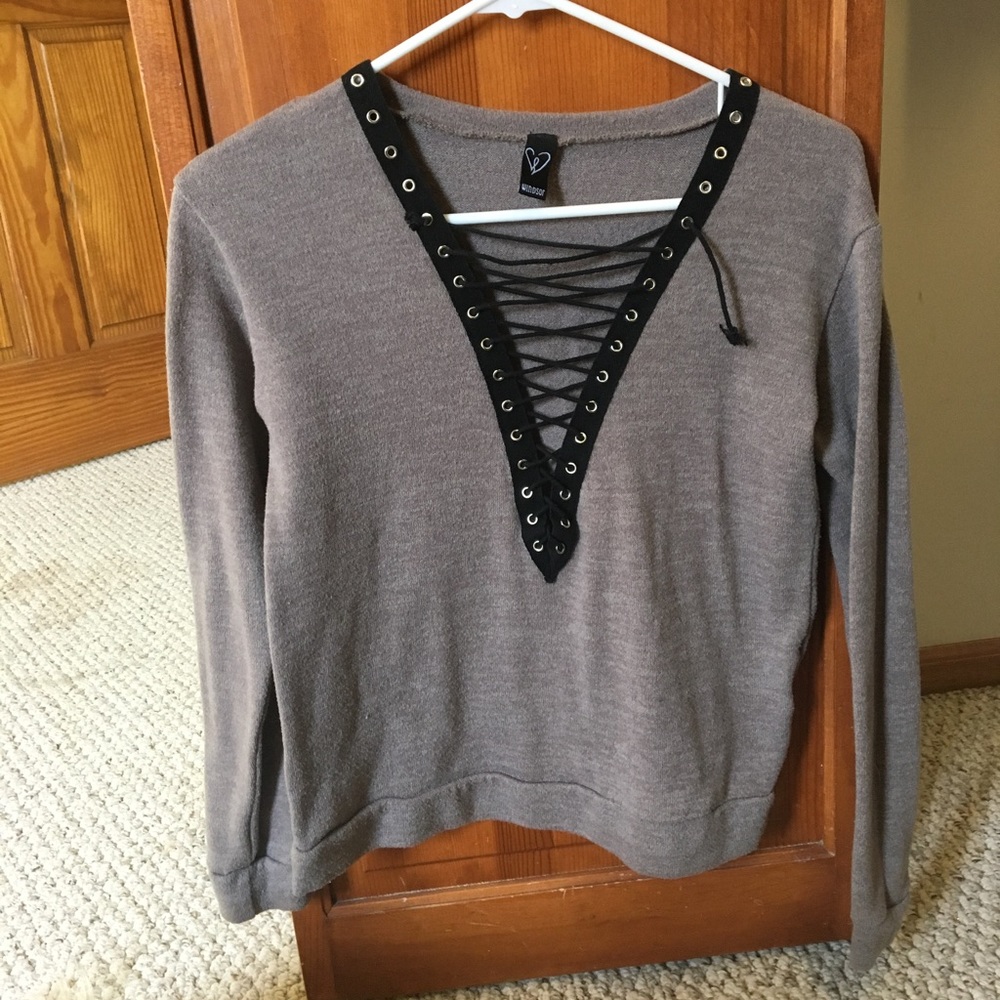 Windsor lace top, size xs!